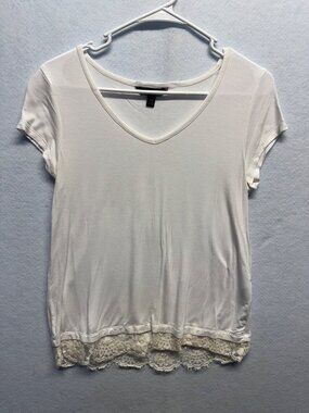 Banana Republic White V-Neck XS Short Sleeve Tee With Lace Hem